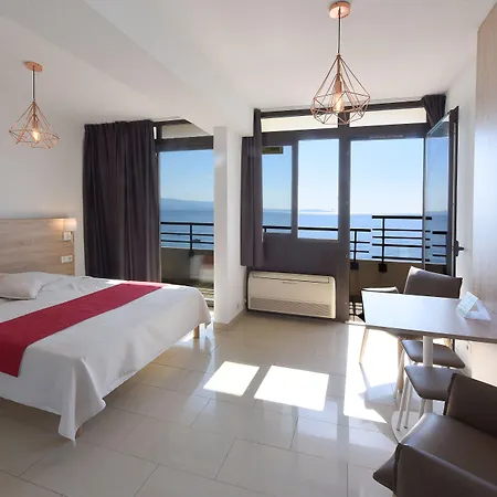 Apart-hotel Les Calanques Ajaccio (Corsica)