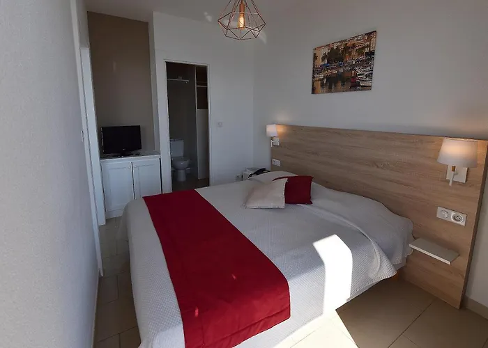 Lejlighedshotel Les Calanques 3*