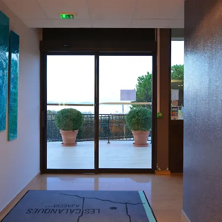 Lägenhetshotell Les Calanques 3*