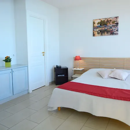 Lägenhetshotell Les Calanques 3*