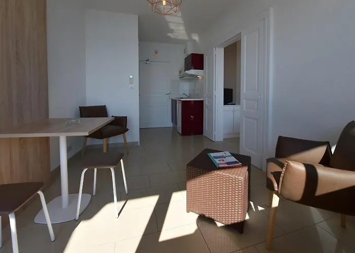 Les Calanques Apartmanhotel 3*