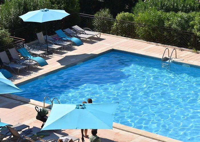 Résidence Les Calanques Appart hôtel 3*