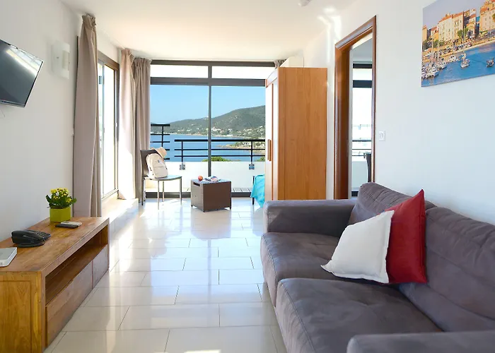 Résidence Les Calanques 3* Ajaccio (Corsica)