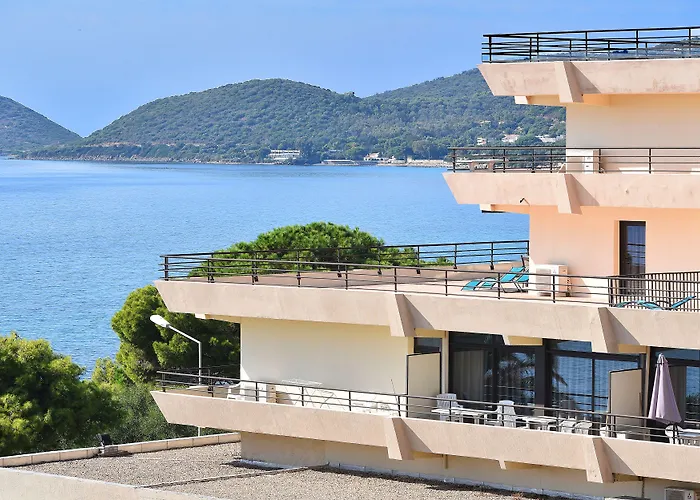 Résidence Les Calanques Appart hôtel